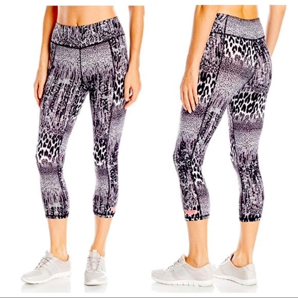 Betsey Johnson Pants - Betsey Johnson Performance Animal & Lace Print Yoga Leggings NWT Size Large